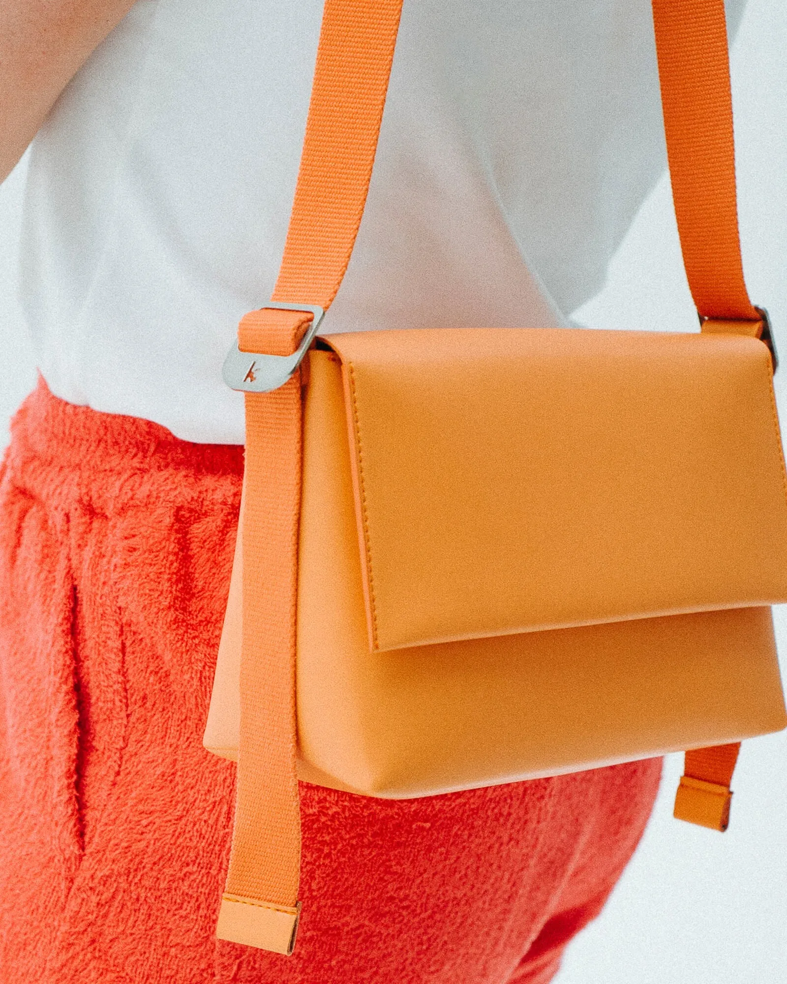 Bolso Crossbody · orange