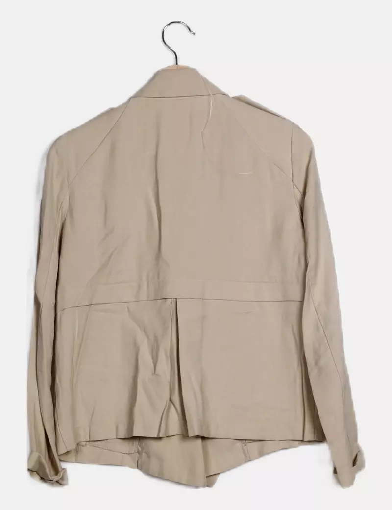 Zara Chaqueta beige básica